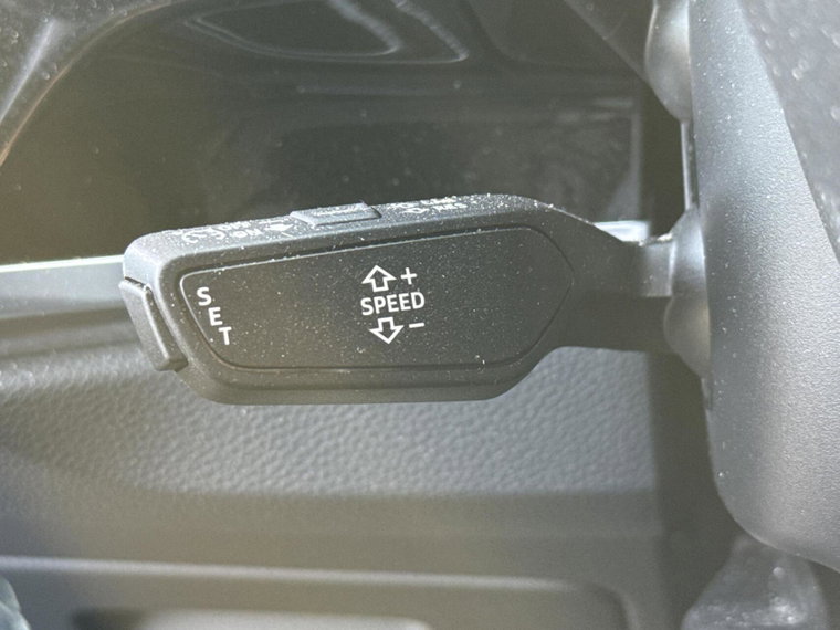 Vehicle Image 40