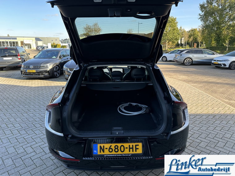 Vehicle Image 33