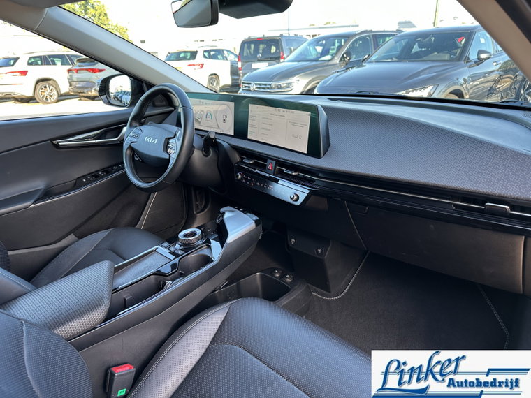 Vehicle Image 39