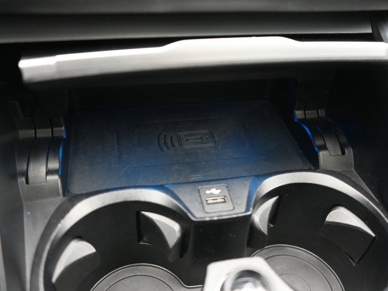 Vehicle Image 35