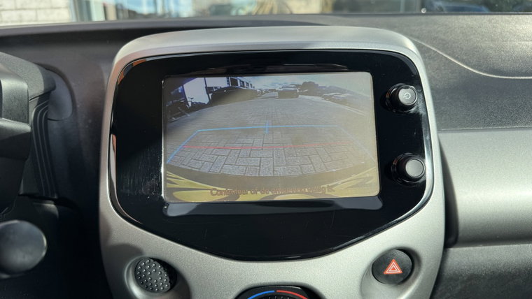 Vehicle Image 14
