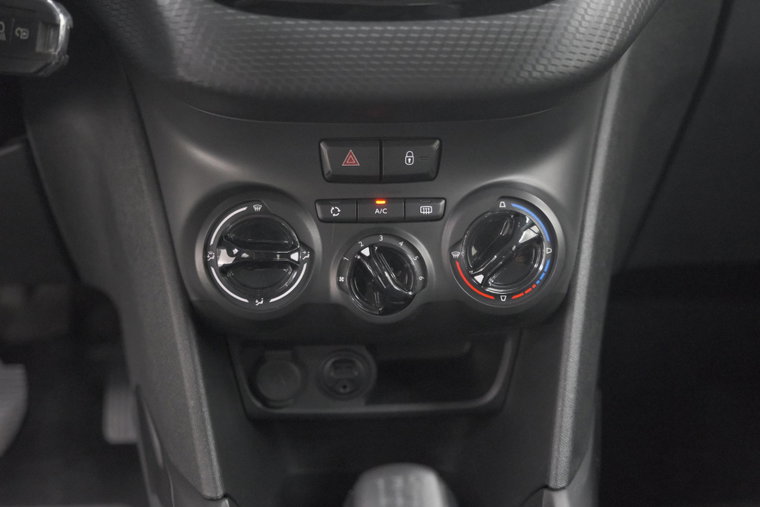 Vehicle Image 23