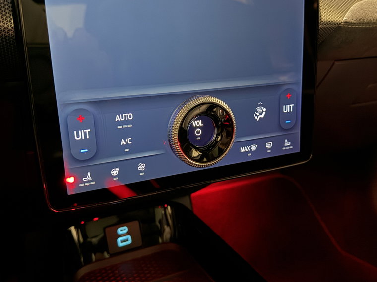 Vehicle Image 36