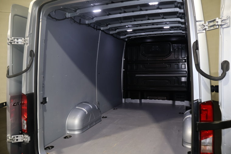 Vehicle Image 14