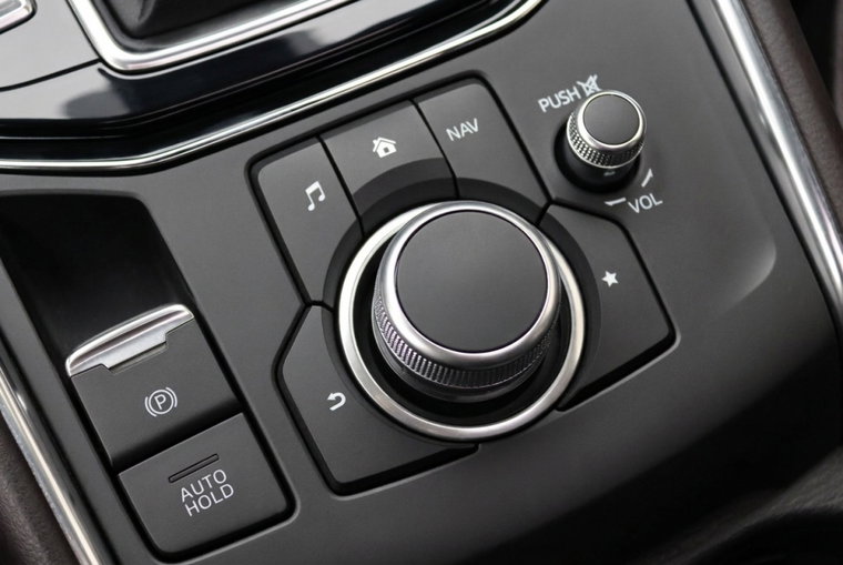 Vehicle Image 22