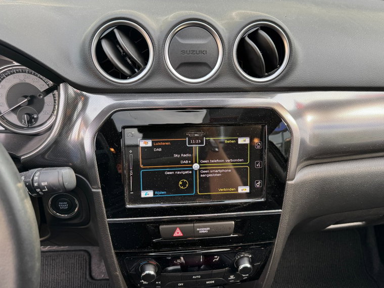 Vehicle Image 30