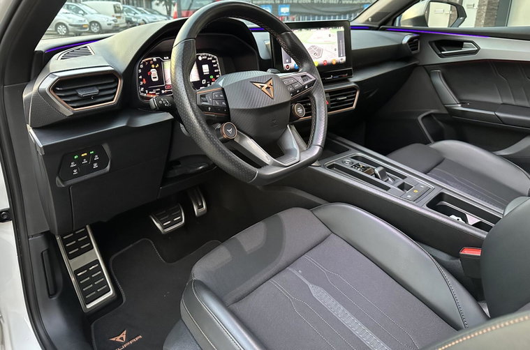 Vehicle Image 19