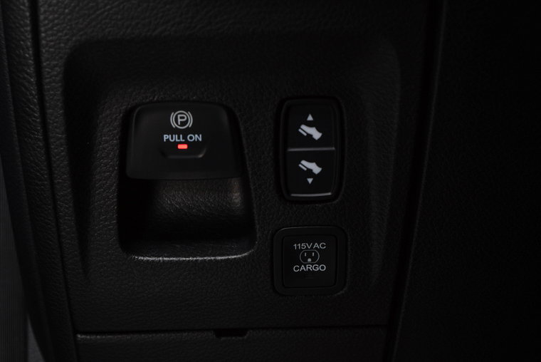 Vehicle Image 38