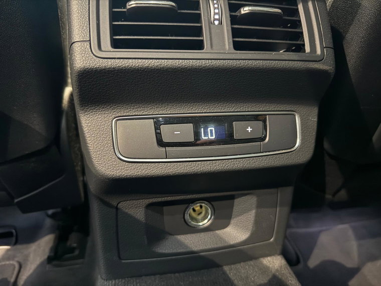 Vehicle Image 39