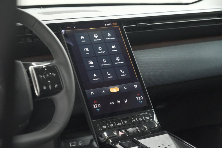 Vehicle Image 38