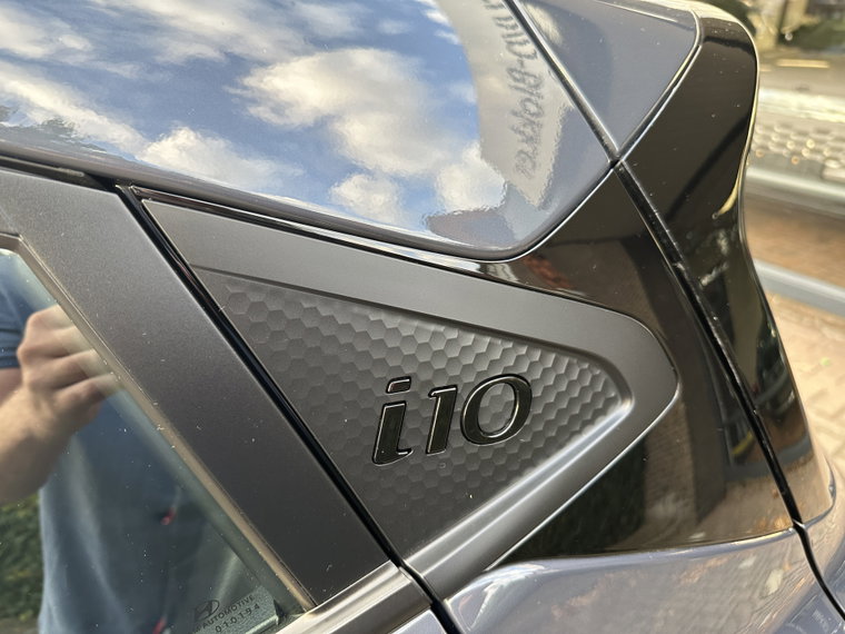 Vehicle Image 17