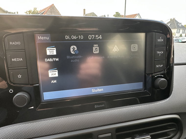 Vehicle Image 32