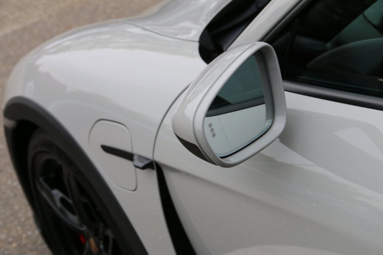 Vehicle Image 24