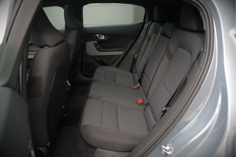 Vehicle Image 48