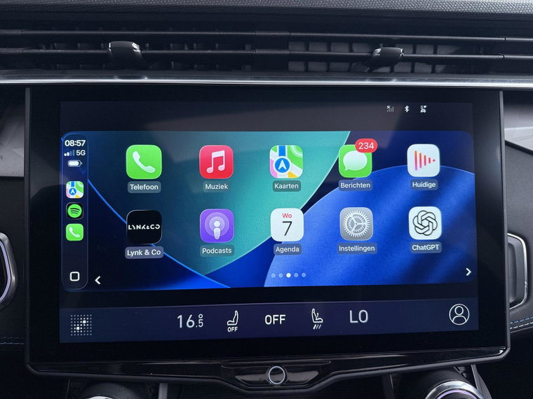 Vehicle Image 15