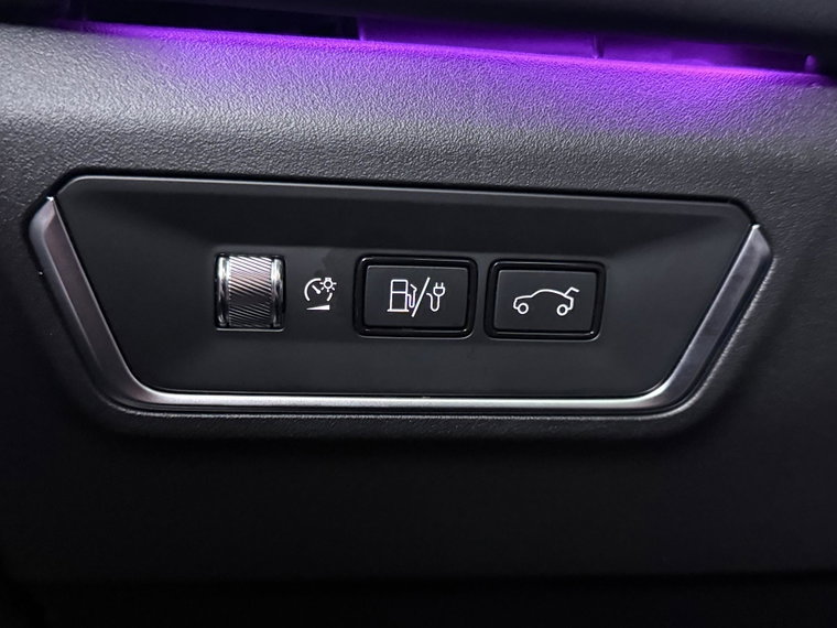 Vehicle Image 26