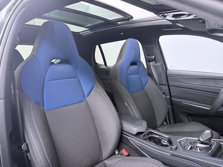 Vehicle Image 37