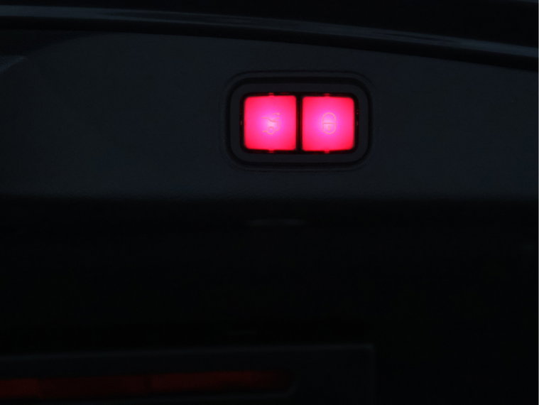 Vehicle Image 34