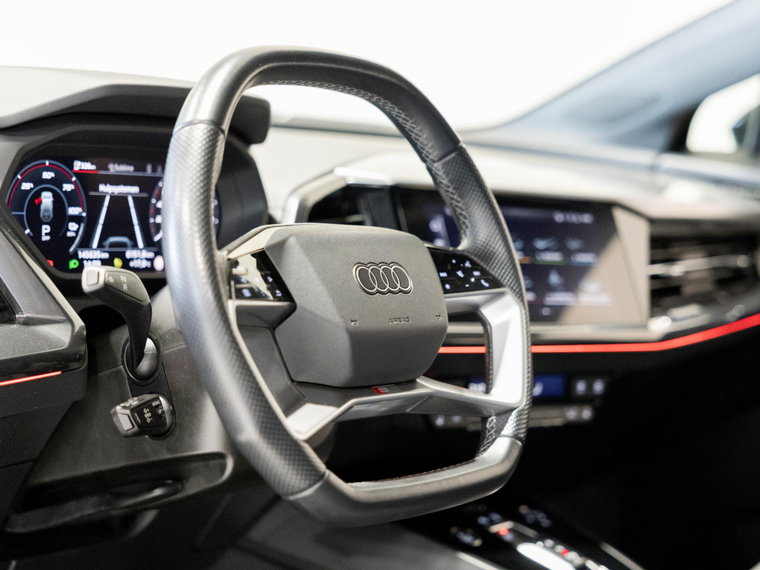 Vehicle Image 40