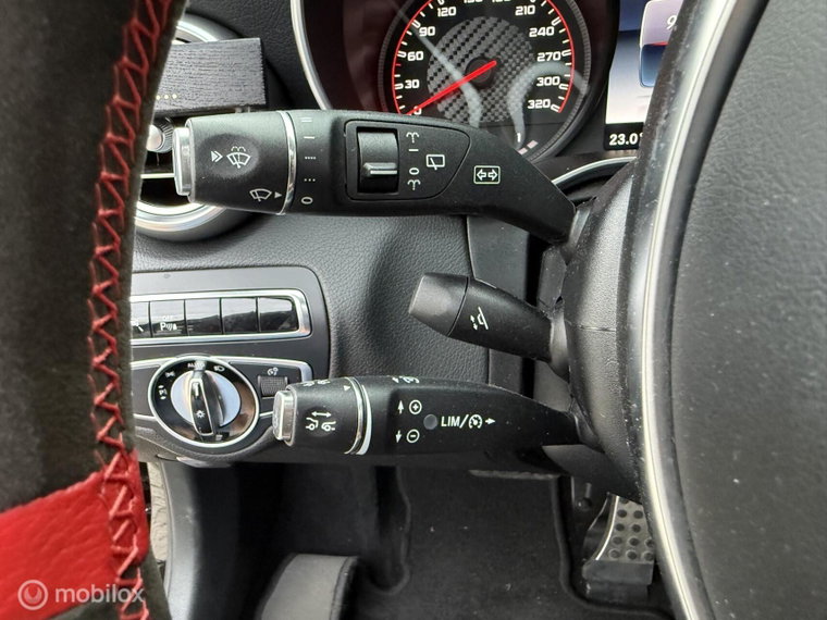 Vehicle Image 28