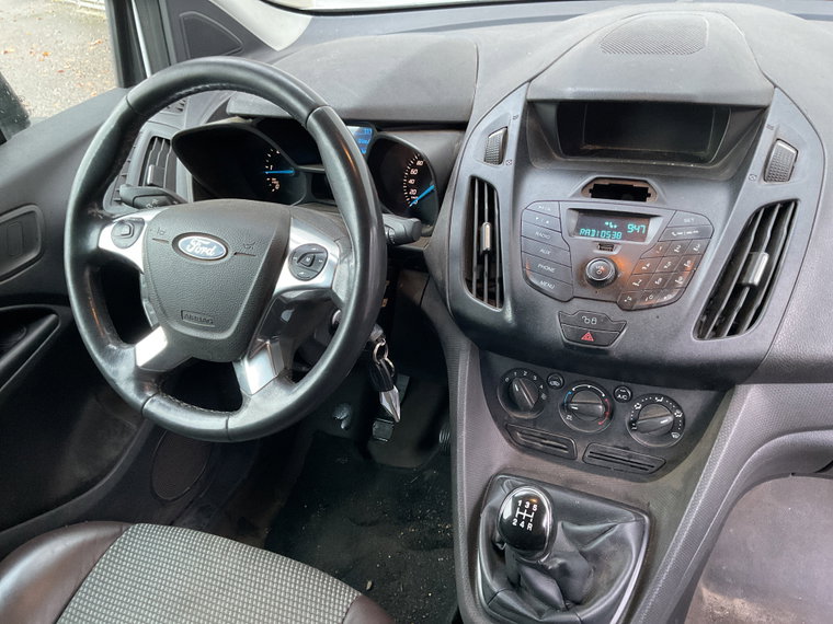 Vehicle Image 12