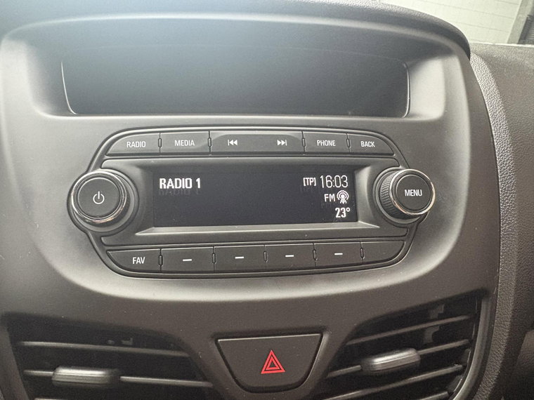 Vehicle Image 28