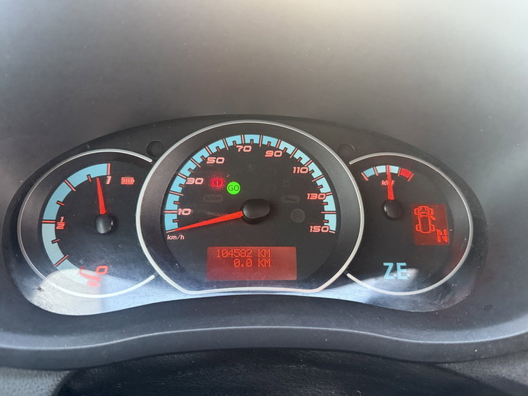 Vehicle Image 25