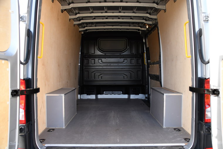 Vehicle Image 38