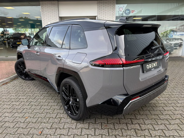 Vehicle Image 4
