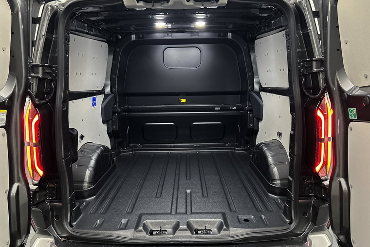 Vehicle Image 35