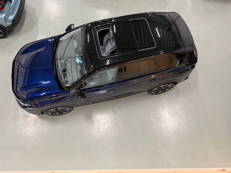 Vehicle Image 27