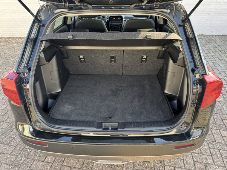 Vehicle Image 19