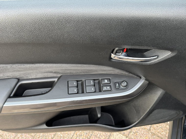 Vehicle Image 26