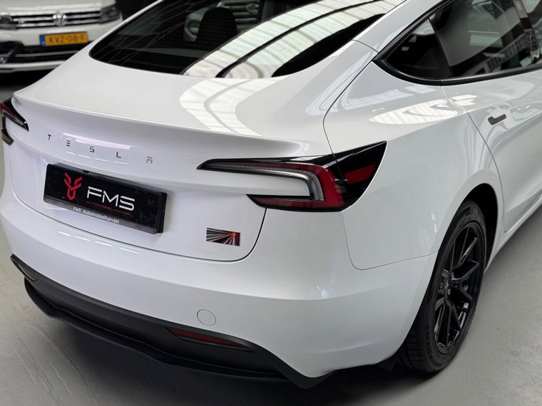 Vehicle Image 38