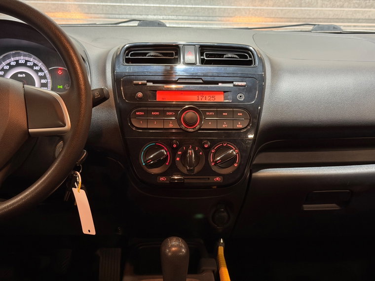 Vehicle Image 21