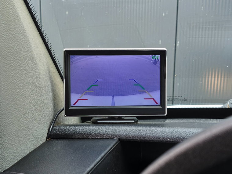 Vehicle Image 23