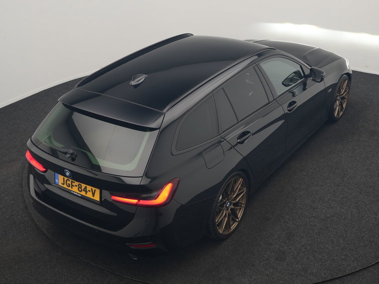 Vehicle Image 34