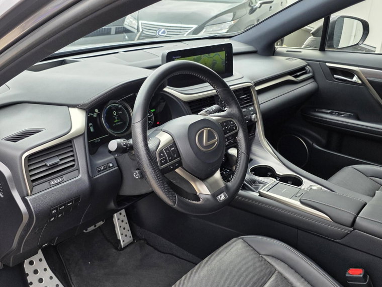 Vehicle Image 8