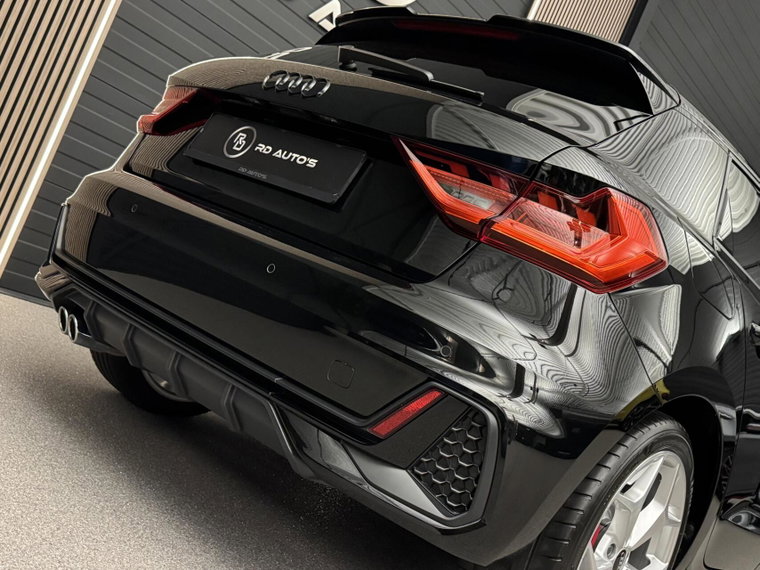 Vehicle Image 35