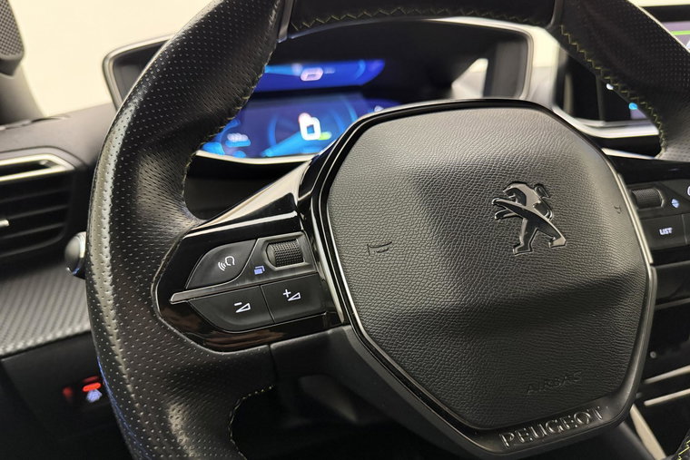 Vehicle Image 20