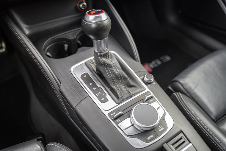 Vehicle Image 36