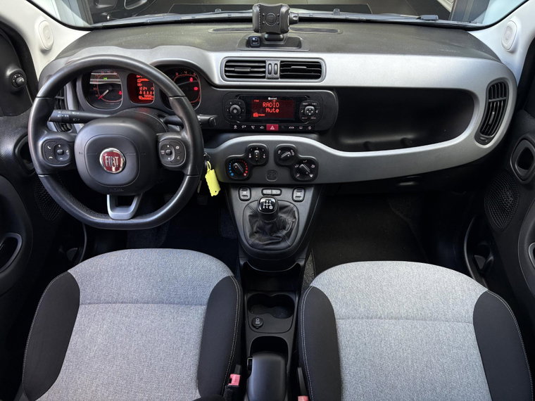 Vehicle Image 12