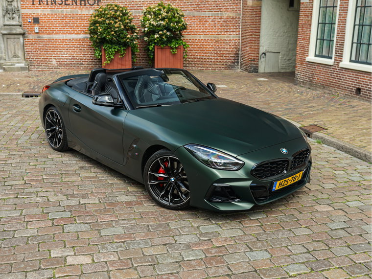Vehicle Image 11