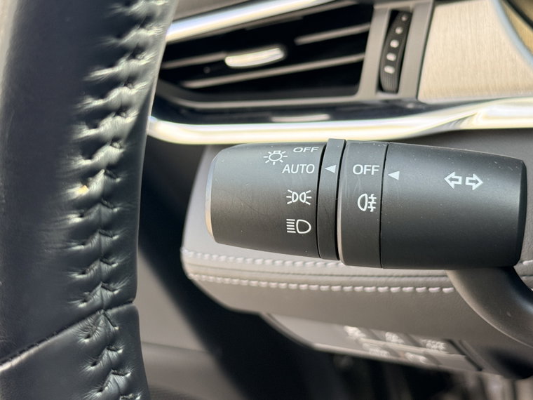 Vehicle Image 24