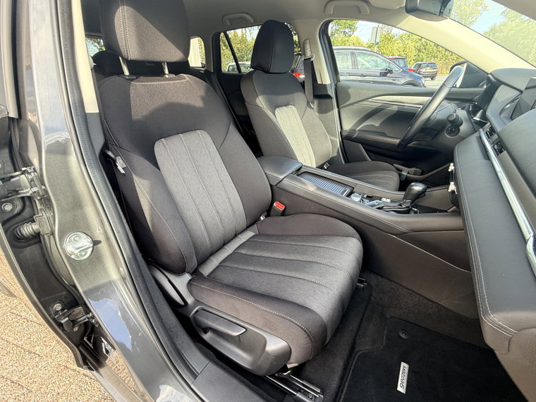 Vehicle Image 35