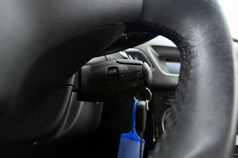 Vehicle Image 23