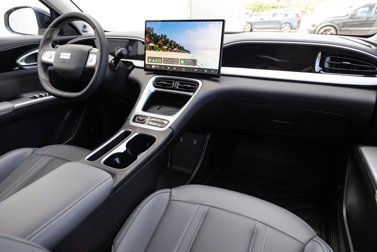 Vehicle Image 9