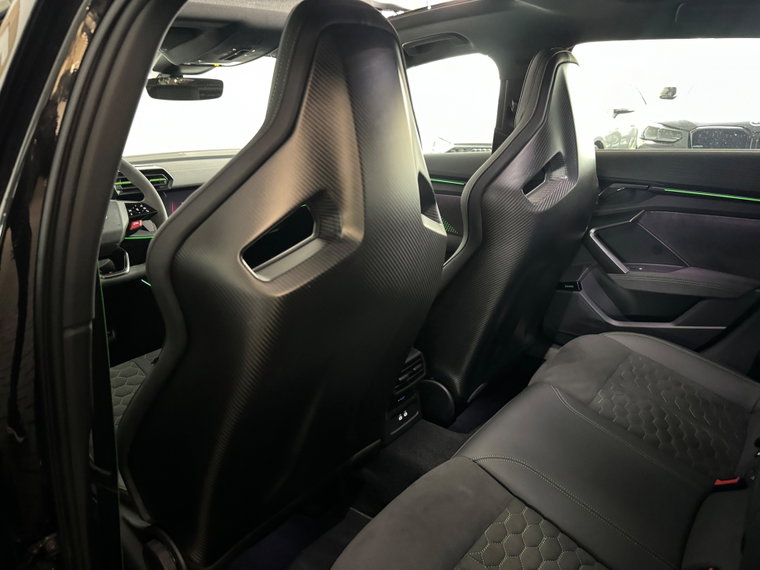 Vehicle Image 37