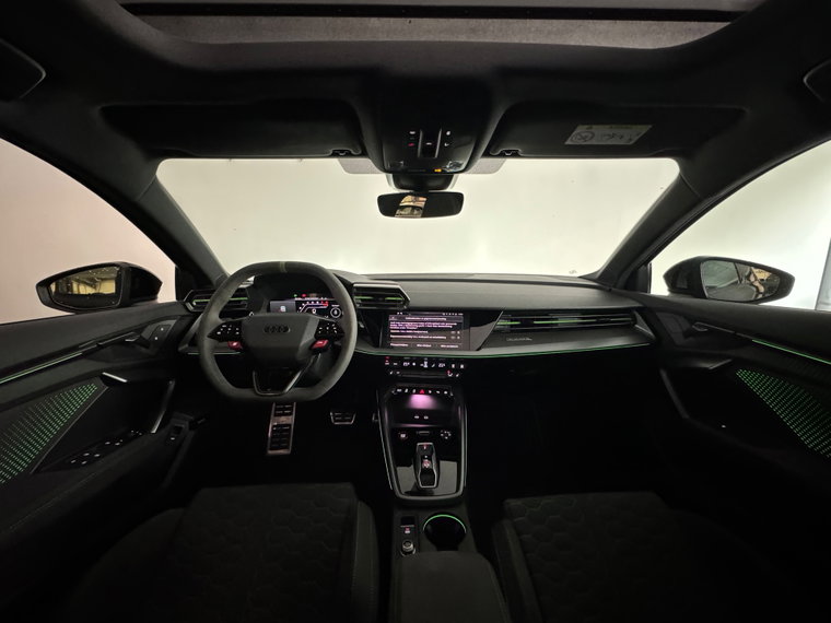 Vehicle Image 40