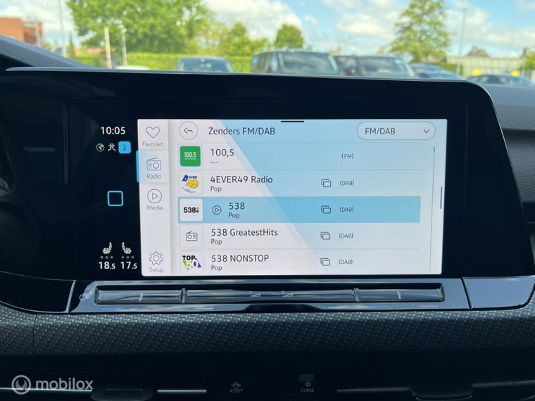 Vehicle Image 12